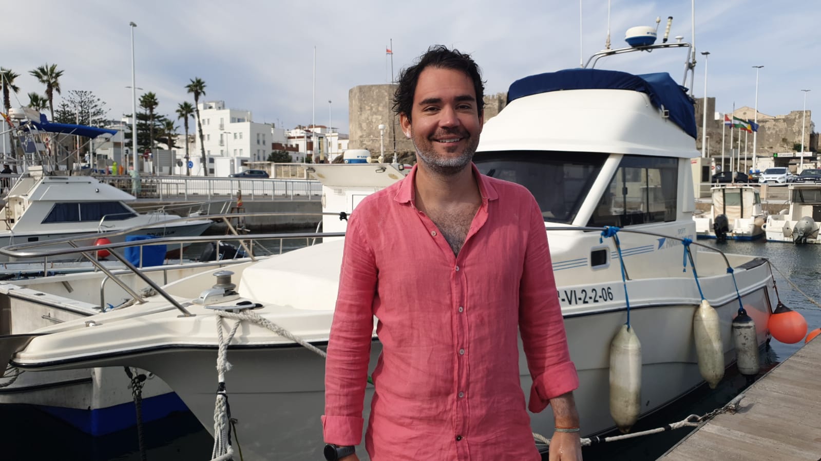 El madrileño Tomás Prieto-Castro Rosén consigue cruzar a nado el Estrecho de Gibraltar