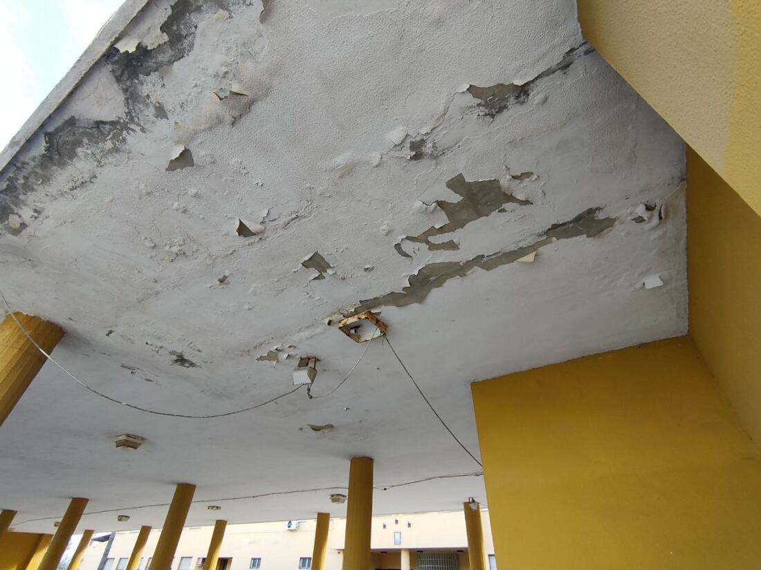 Más País denuncia graves problemas de mantenimiento en el CEIP Mediterráneo