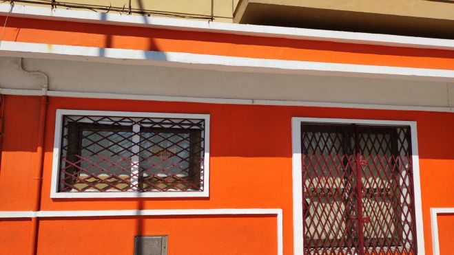 Un restaurante de pollo frito abrirá en octubre en el antiguo local del Caporal. Un restaurante de pollo frito abrirá en octubre en el antiguo local del Caporal.