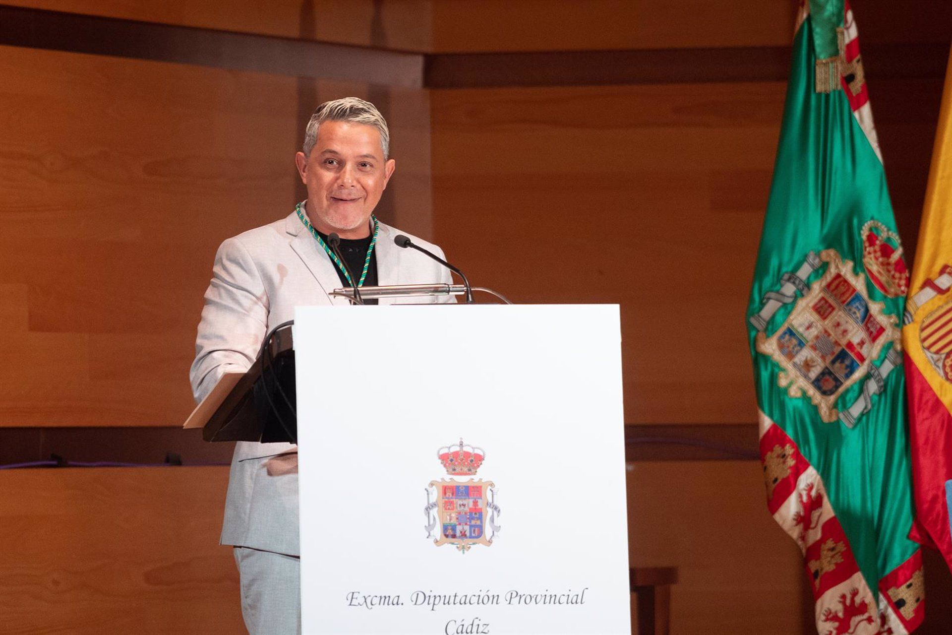El cantante, Alejandro Sanz, interviene en el acto tras recibir el galardón de hijo predilecto de Cádiz, a 20 de marzo de 2023 en Cádiz.