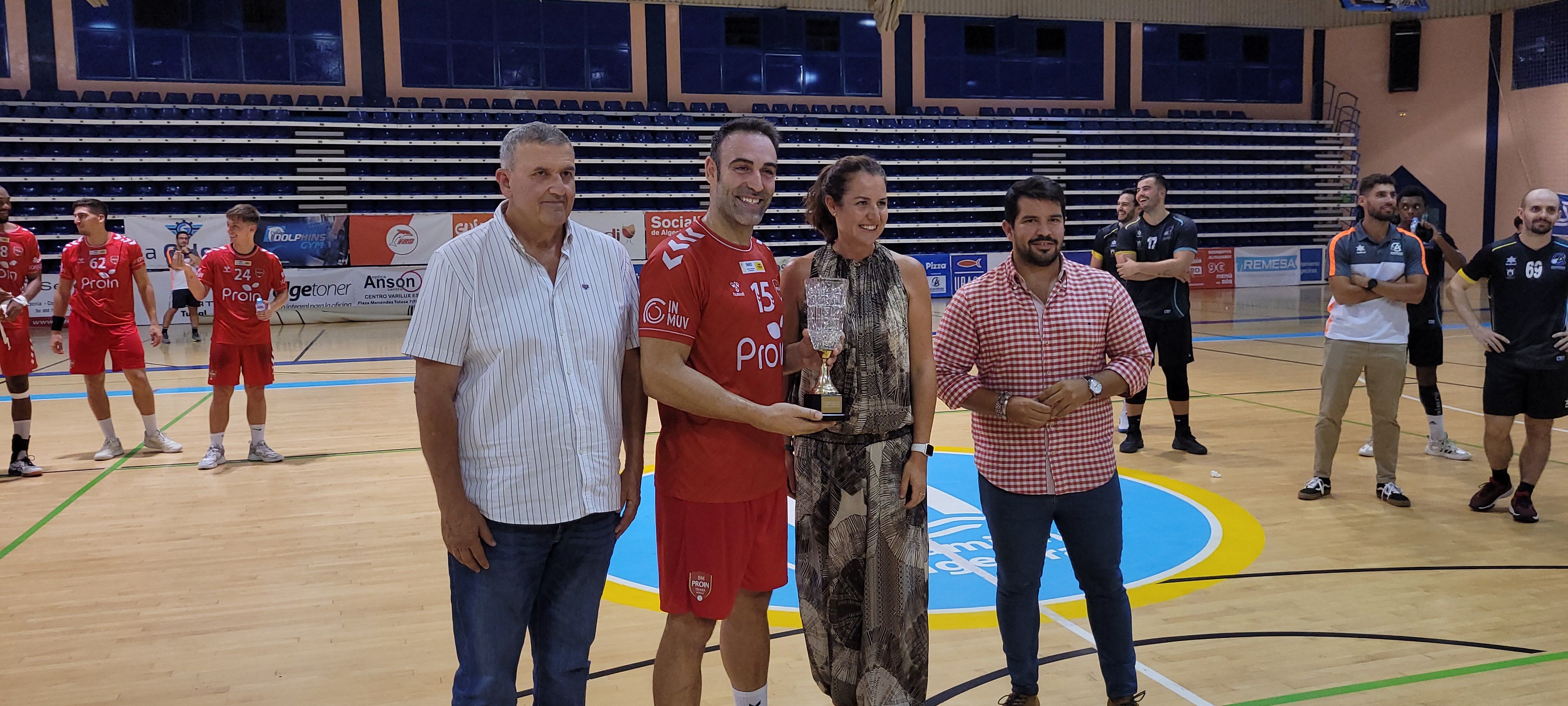 El BM Proin se lleva a Triana el XIX Memorial 'Pepe Pineda'-II Trofeo Diputación (17-20)