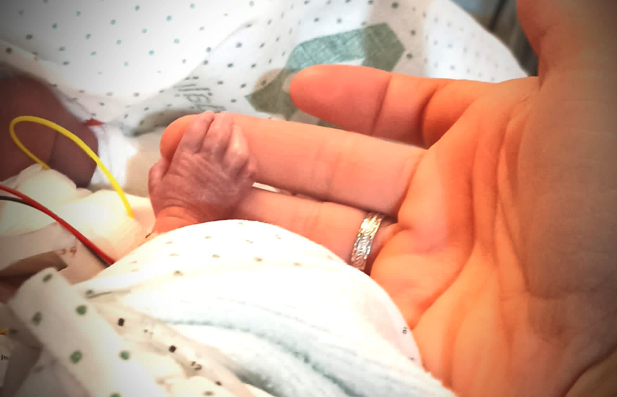 Archivado el caso de la bebé prematura fallecida en Algeciras tras varios problemas con las ambulancias. Foto: Imagen compartida en redes por la madre de la pequeña Lydia.