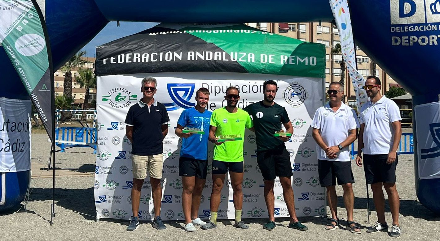 El Marítimo Linense, anfitrión y campeón del Campeonato Andaluz de 'beach sprint'