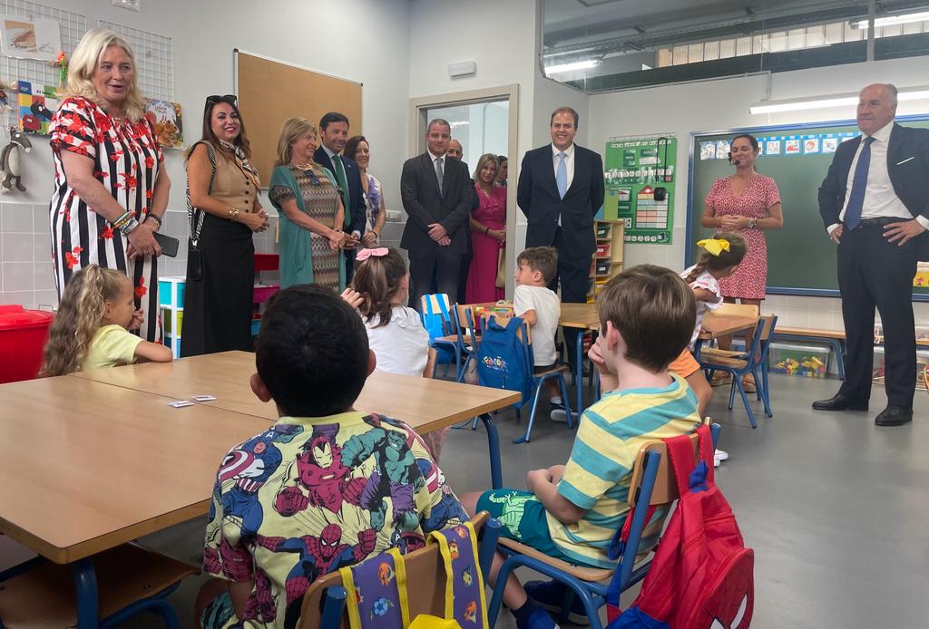 La Junta demuestra su compromiso con la Educación en el CEIP Puerta del Mar de Algeciras