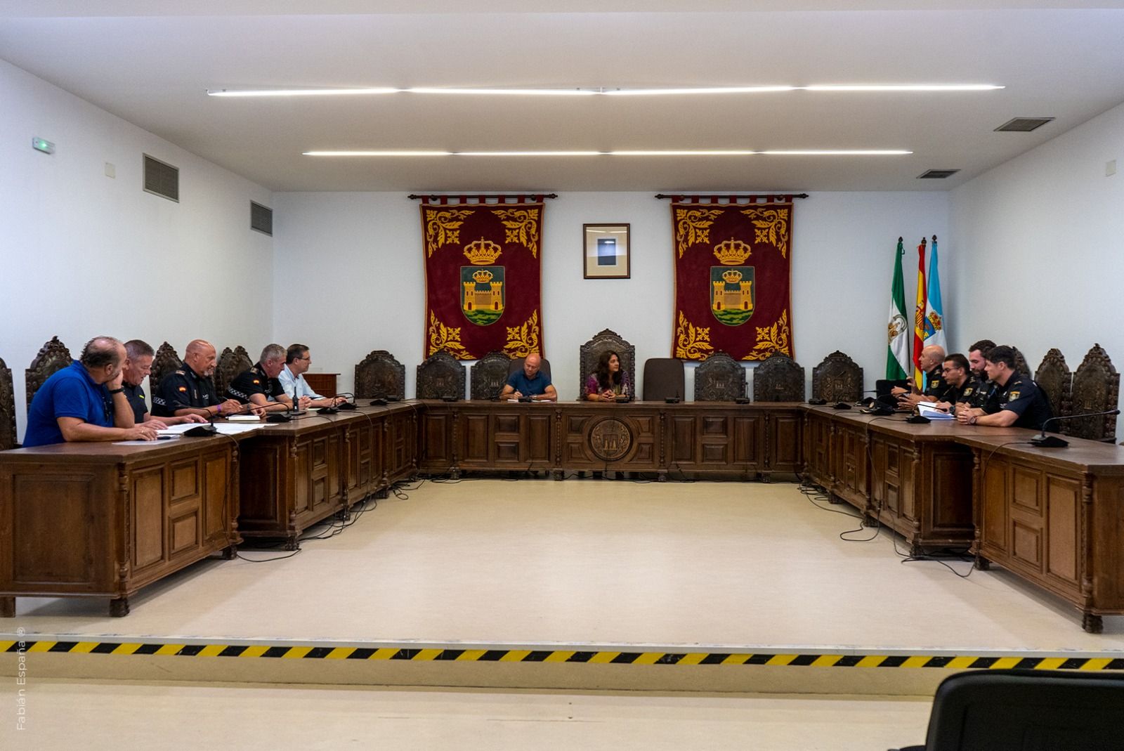 El Ayuntamiento de La Línea analiza con cuerpos policiales el dispositivo de seguridad del Estadio 'Municipal'