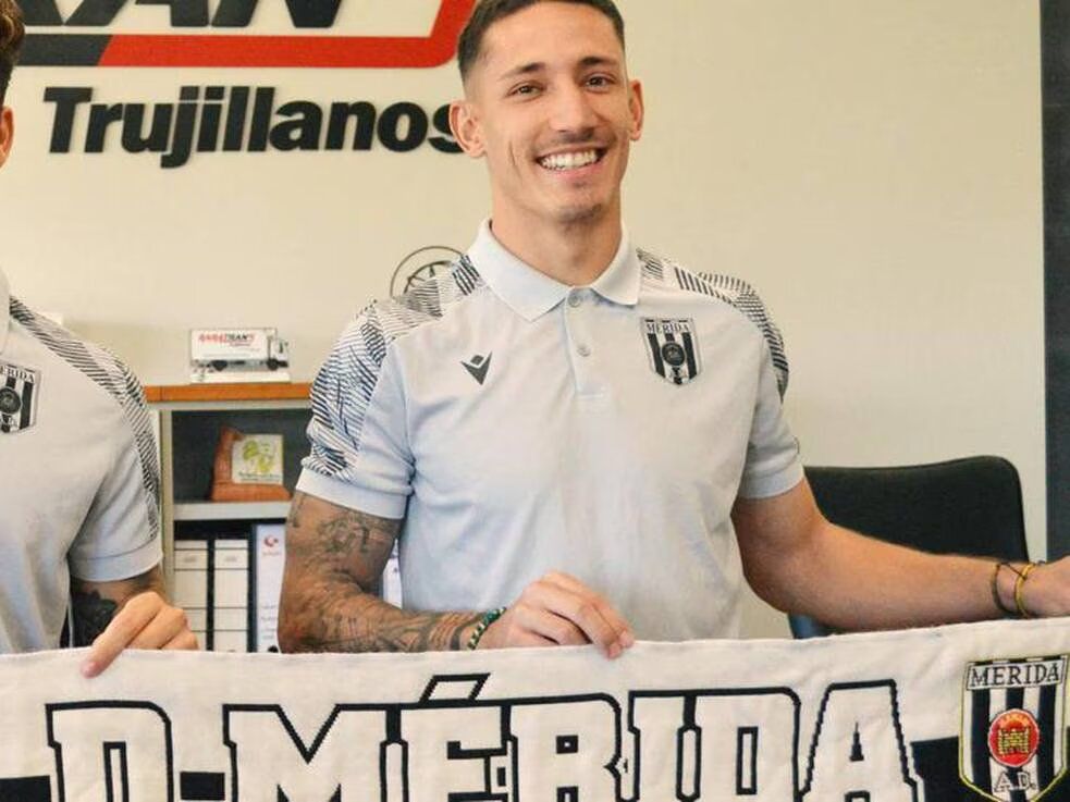 El ex albirrojo Iñaki Elejalde, ahora jugador de la AD Mérida