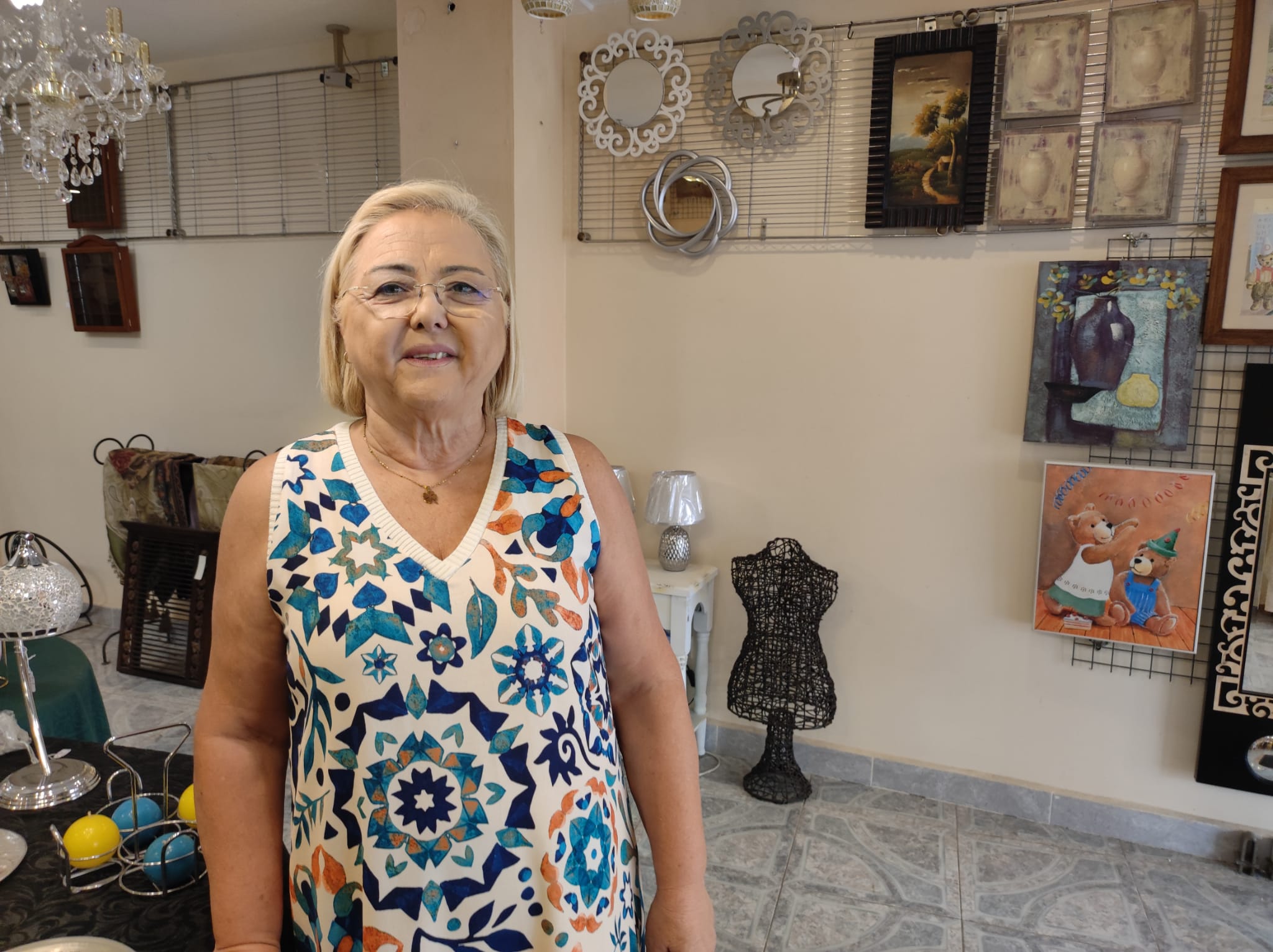 Algeciras se despide de un emblema de su comercio: Regalos Segura echa el cierre.
