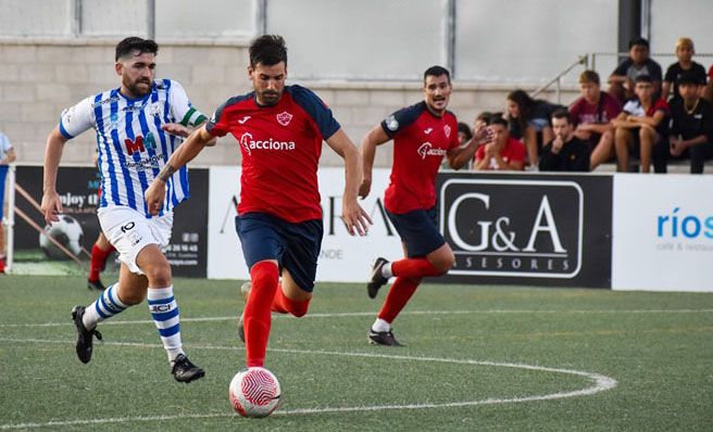 El CD Guadiaro, con diez desde el 32', cumple su 'venganza' tras el KO copero (0-3)