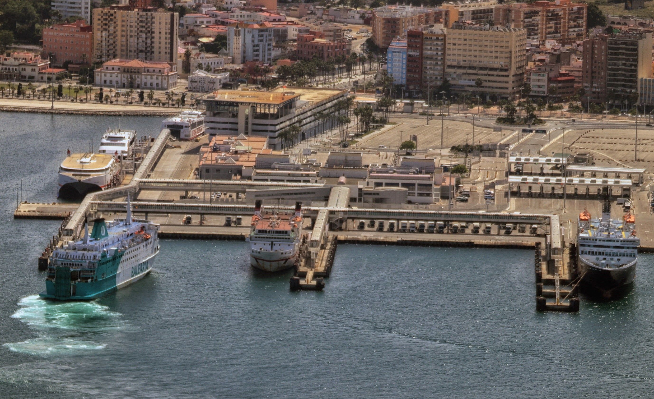 La APBA inicia las obras de reforma del segundo de los pantalanes de la Estación Marítima de Algeciras.