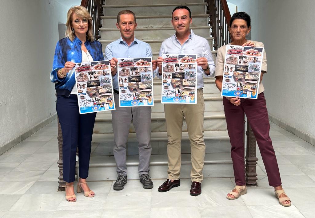 Pintor presenta el II Certamen de Modelismo Estático de Algeciras.