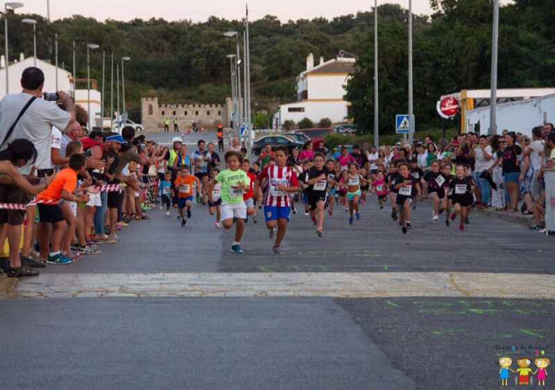 La carrera benéfica 'Mil Colores', en Castellar de la Frontera, regresa tras cuatro años