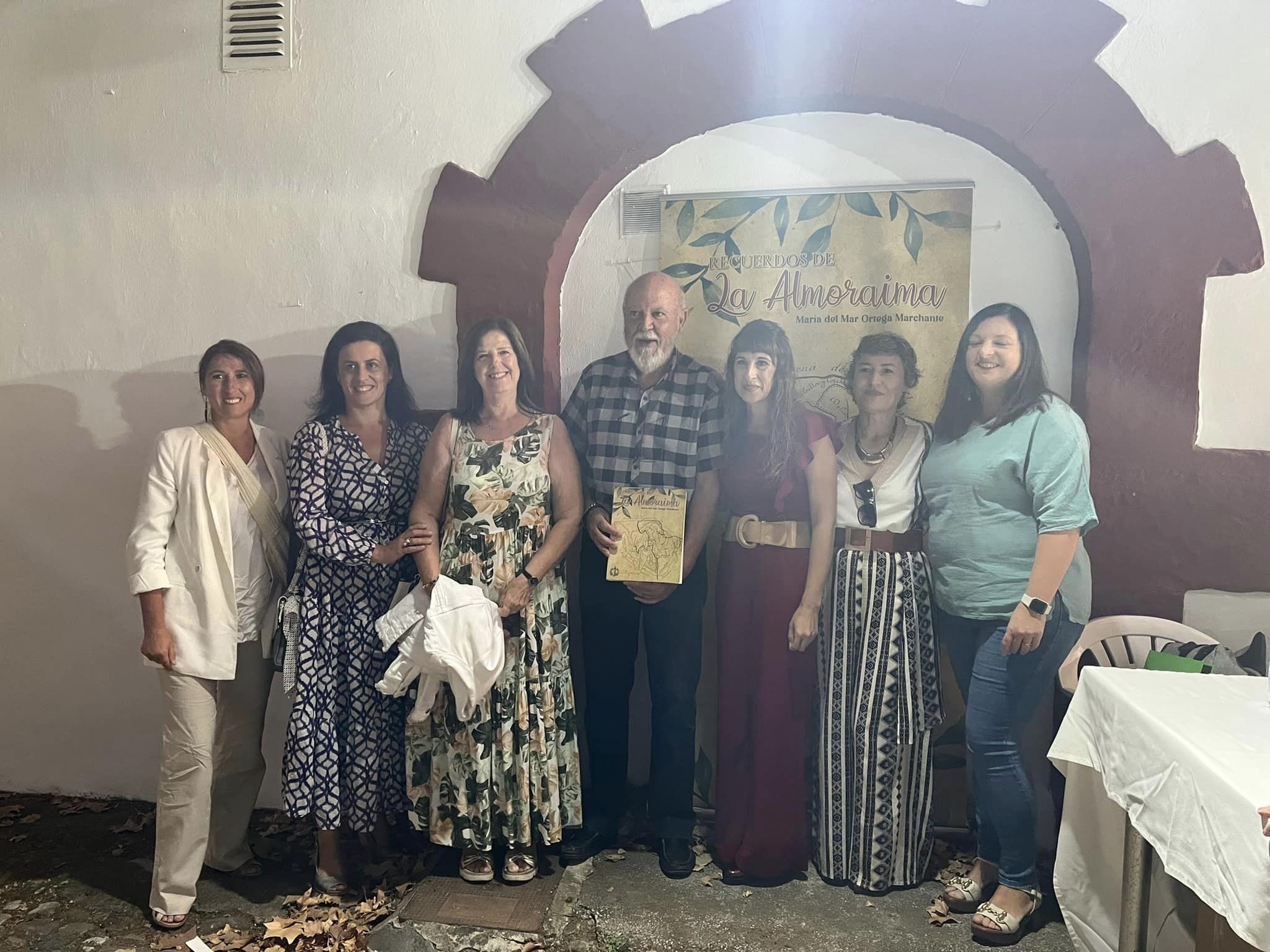 Emotiva presentación en Guadacorte del libro 'Recuerdos de La Almoraima' de María del Mar Ortega. 