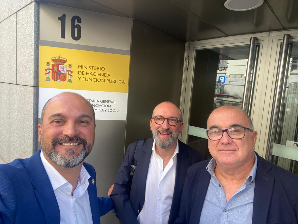 Alconchel y Muñoz mantienen una reunión en el ministerio de Hacienda para trazar un nuevo Plan de Sostenibilidad Financiera para el Ayuntamiento 