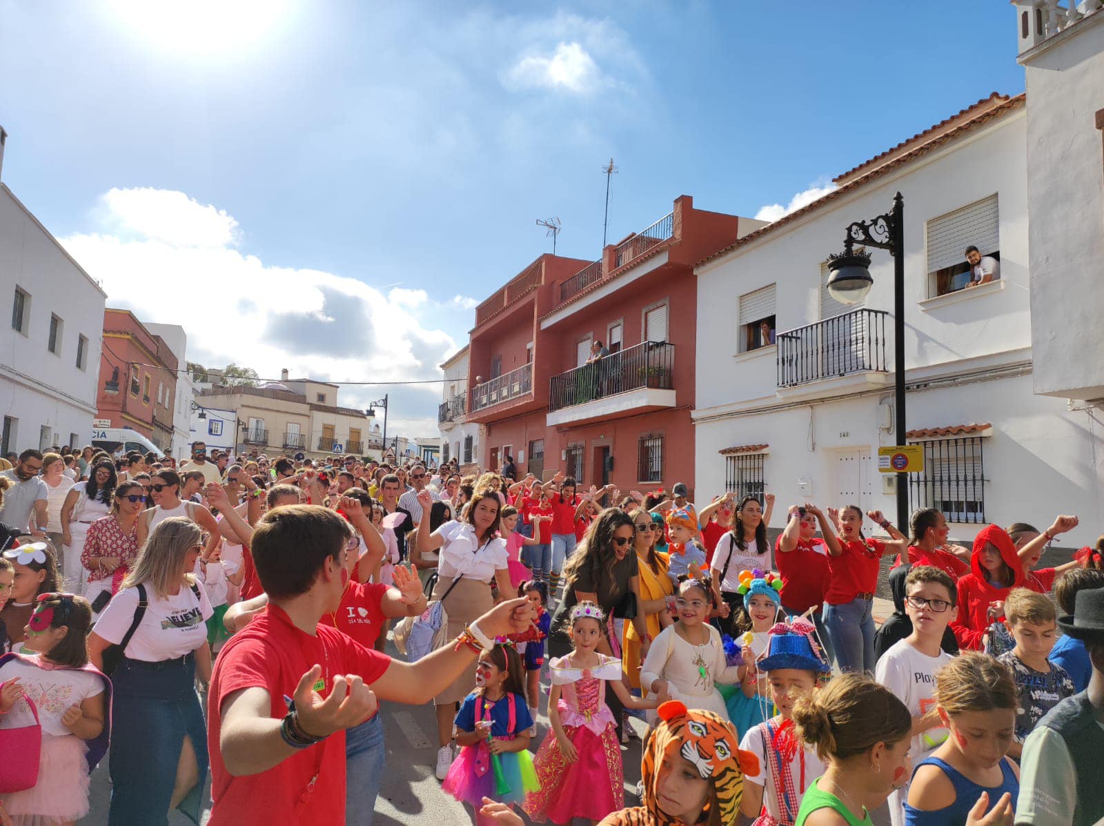 Los Barrios despide por todo lo alto su Día del Niño