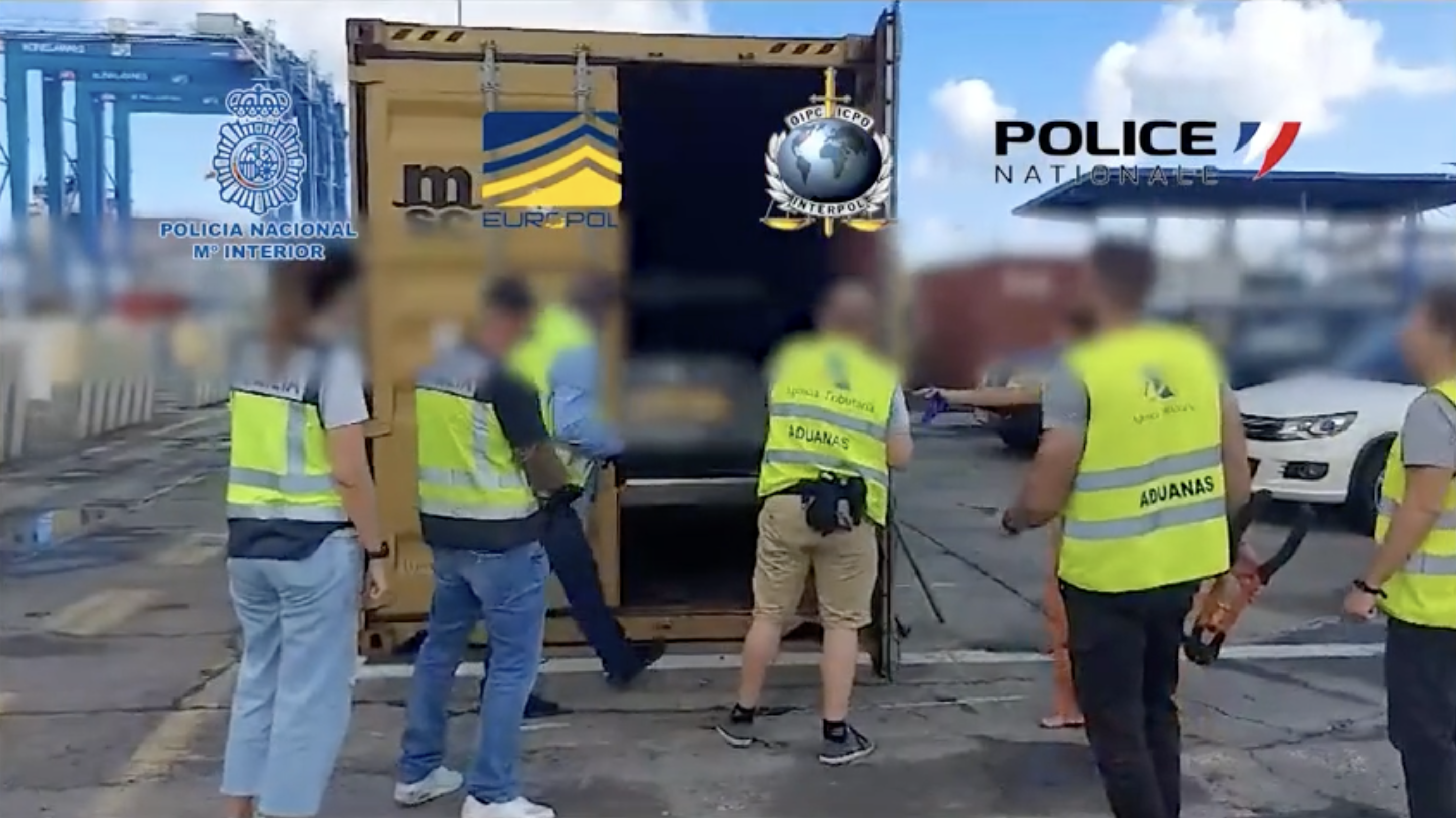 La Policía halla tres coches robados en el Puerto de Algeciras tras desarticular una red de tráfico ilícito de vehículos