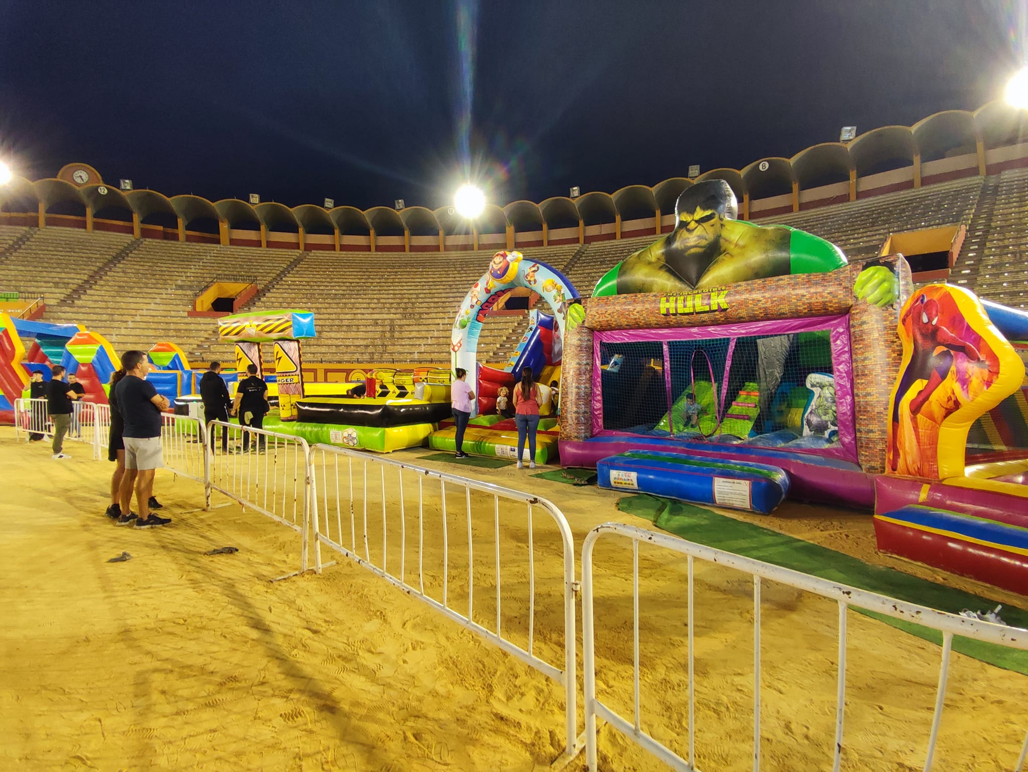 Las mejores imágenes de la feria del marisco y el pescaíto frito de Algeciras