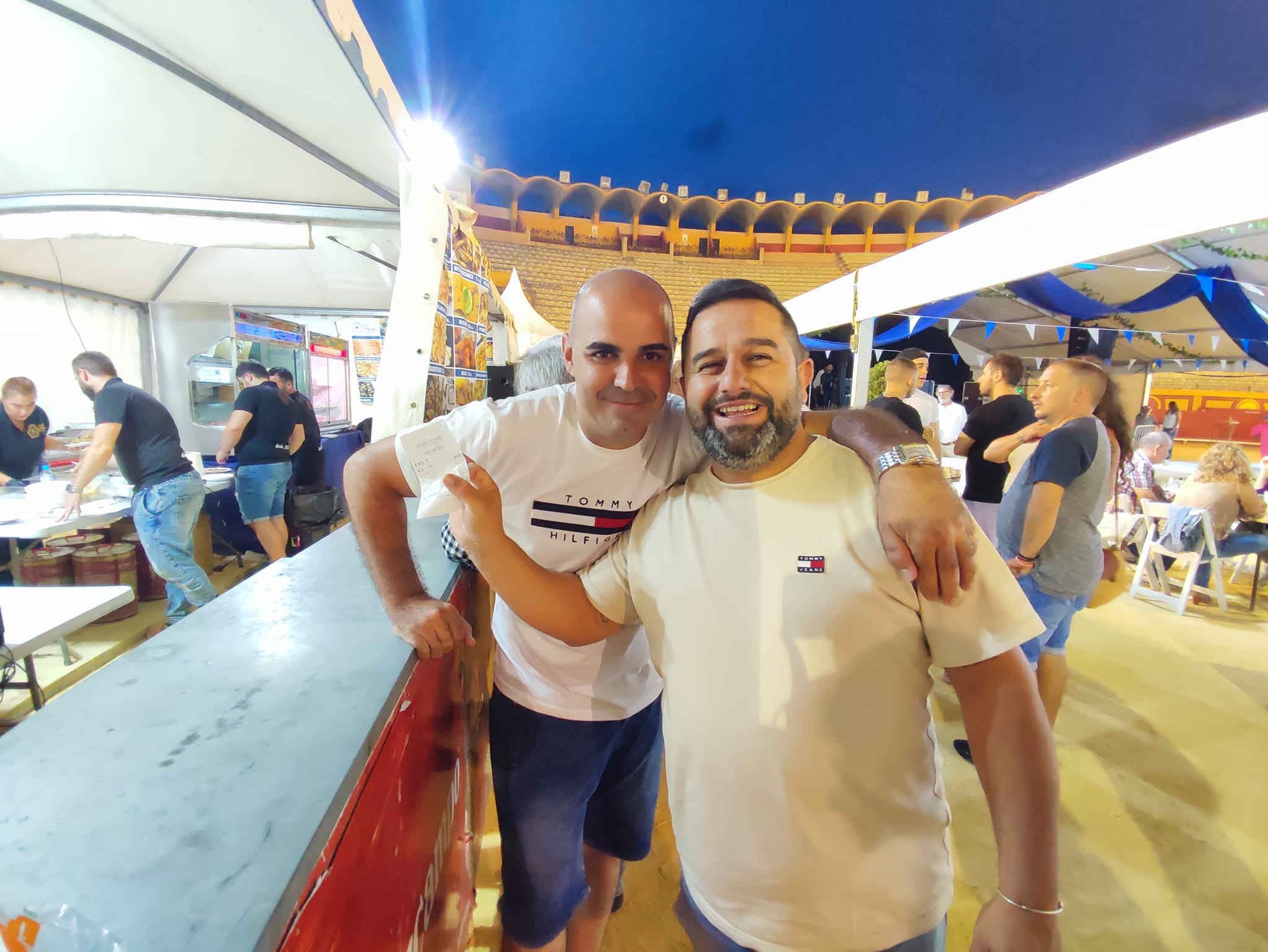 Las mejores imágenes de la feria del marisco y el pescaíto frito de Algeciras
