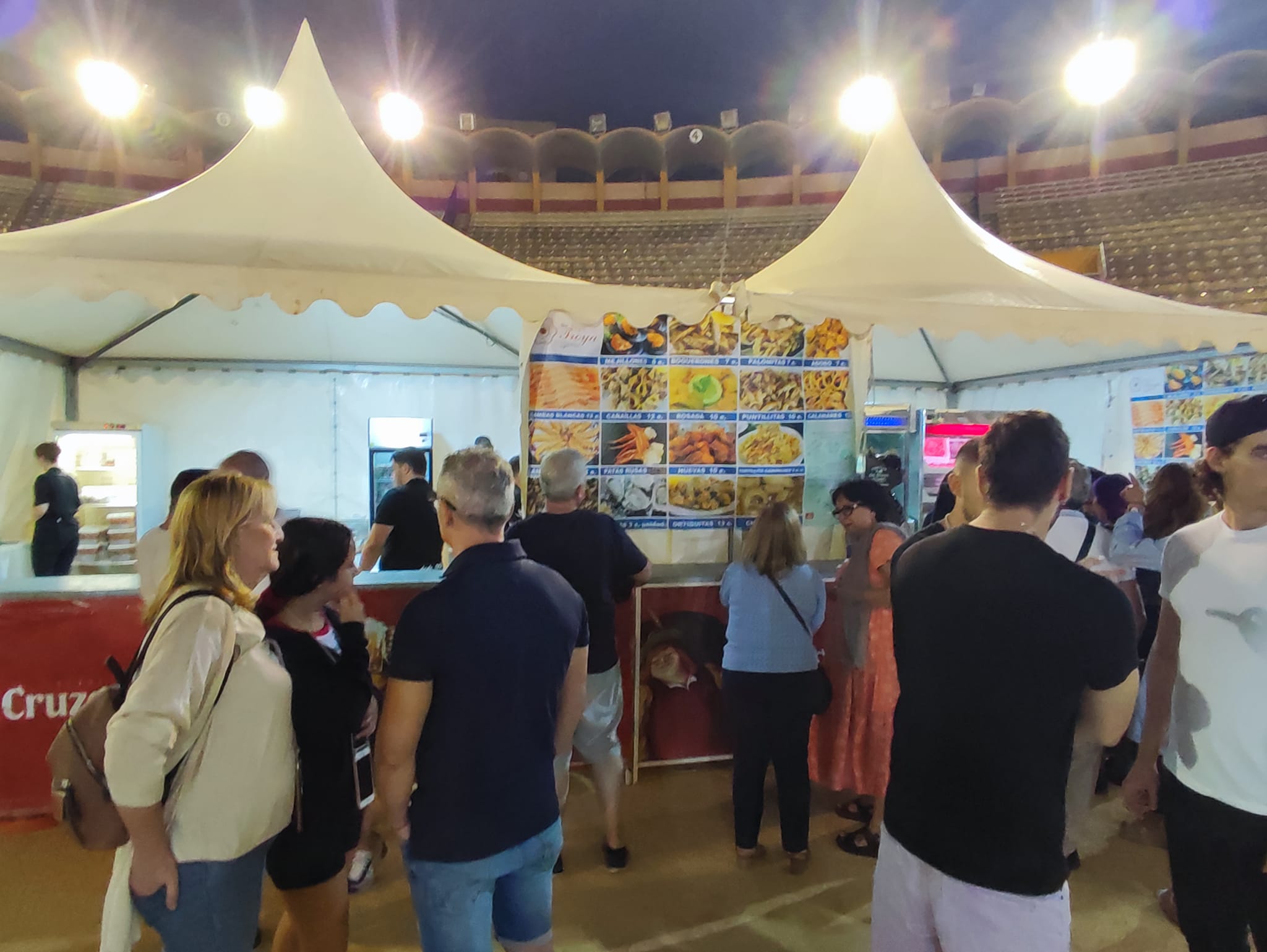 Las mejores imágenes de la feria del marisco y el pescaíto frito de Algeciras
