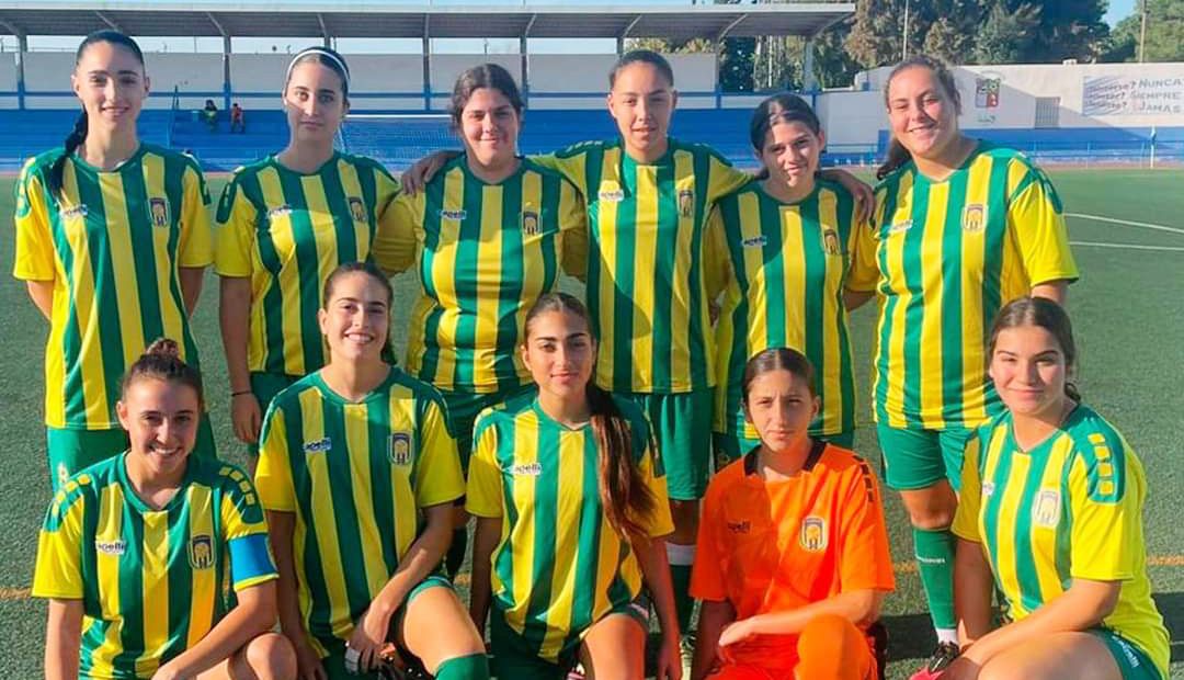 Formación de las chicas de la Unión Deportiva Los Barrios en Guadalcacín