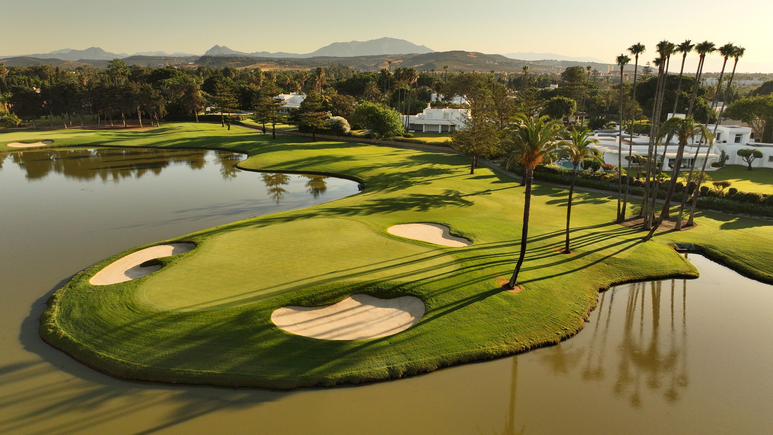 Vista del green del hoyo 17 del Real Club de Golf Sotogrande/Foto: © Real Club de Golf Sotogrande