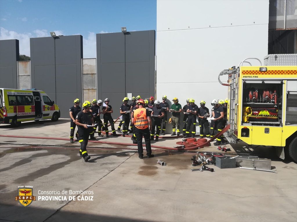 Bomberos de la provincia adquieren conocimientos en aspectos hidráulicos para sus intervenciones