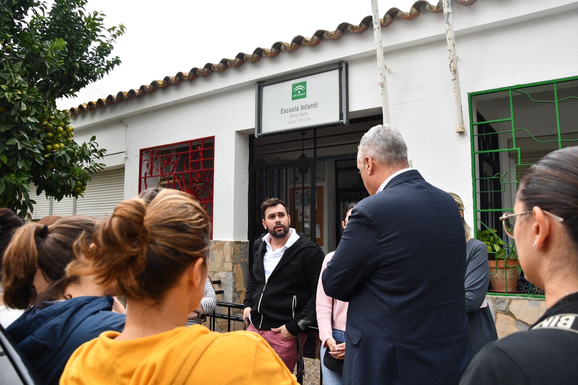 La guardería Reina Juana de San Roque, sin directora ni educadora infantil.