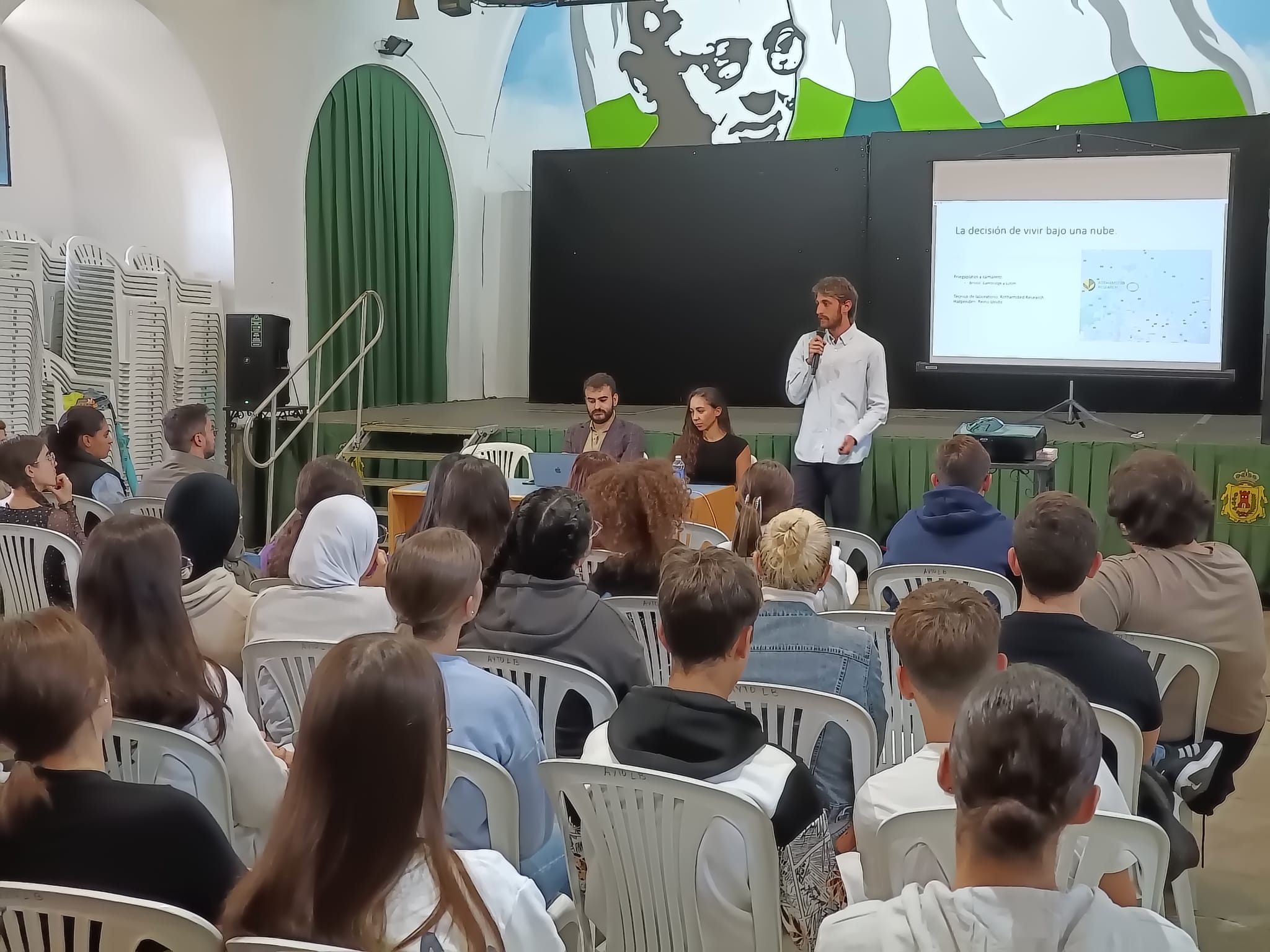 Tres jóvenes barreños, ejemplos de experiencia e investigación al alcance de alumnos de Bachillerato