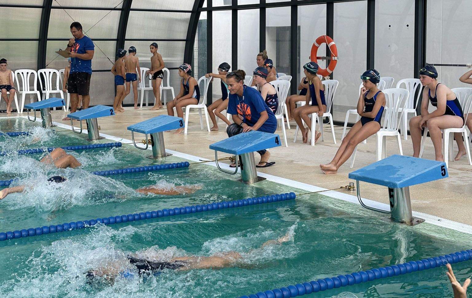El equipo de natación del Sotogrande International School 'progresa adecuadamente'