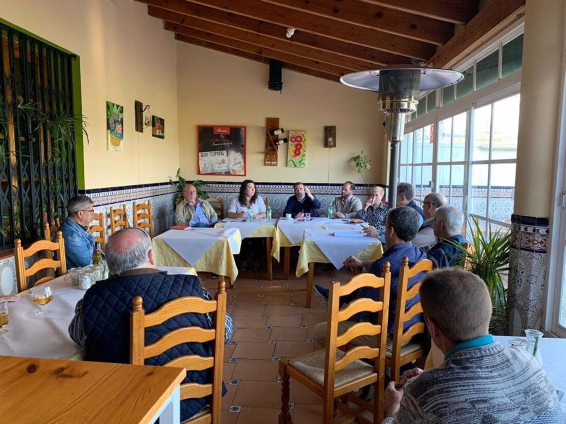 Cádiz.-El PSOE defiende en Jimena el sector de la caza y la actividad cinegética en un acto con colectivos y aficionados