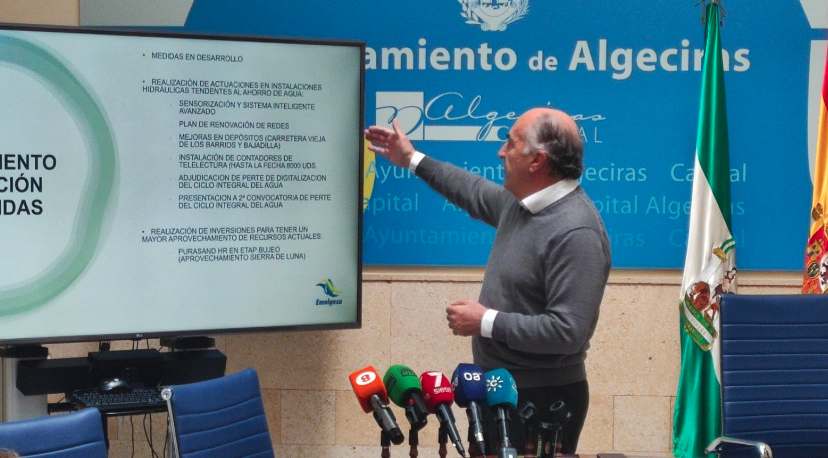 Landaluce explica la situación hídrica de Algeciras