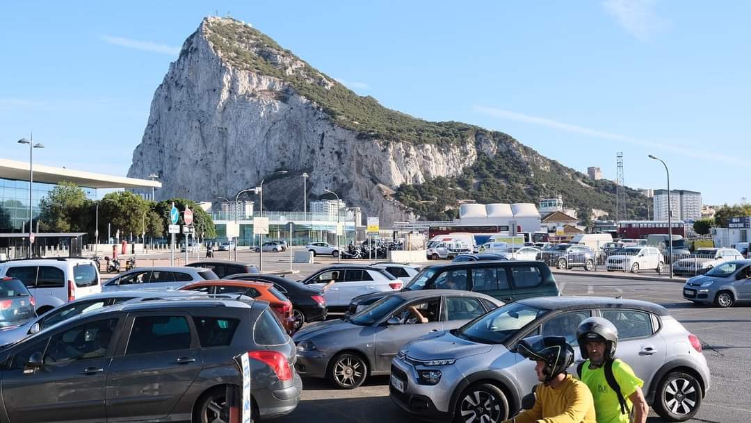 Colas en la frontera de Gibraltar.