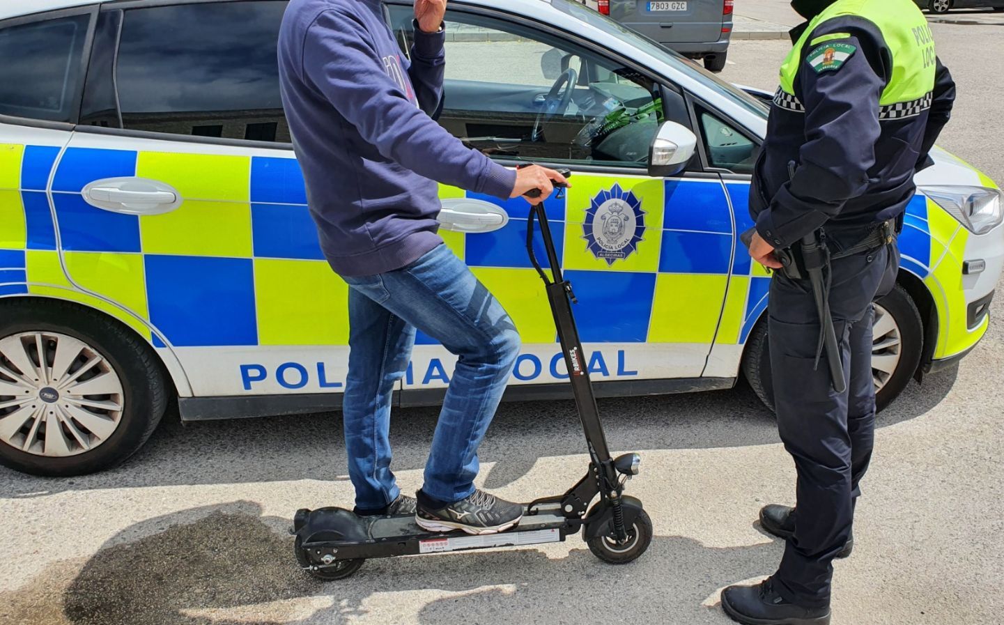 Imagen de archivo. La Policía Local pone en marcha una nueva campaña de controles sobre patinetes eléctricos.