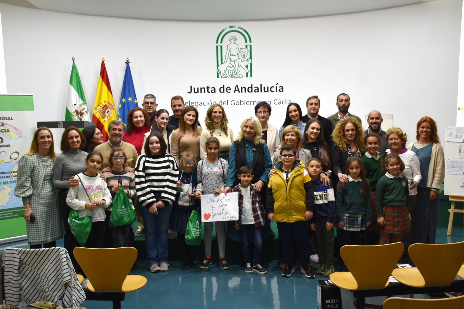 El linense Adonay Moreno, entre los ganadores del concurso 'Mi dibujo me defiende' de la Junta