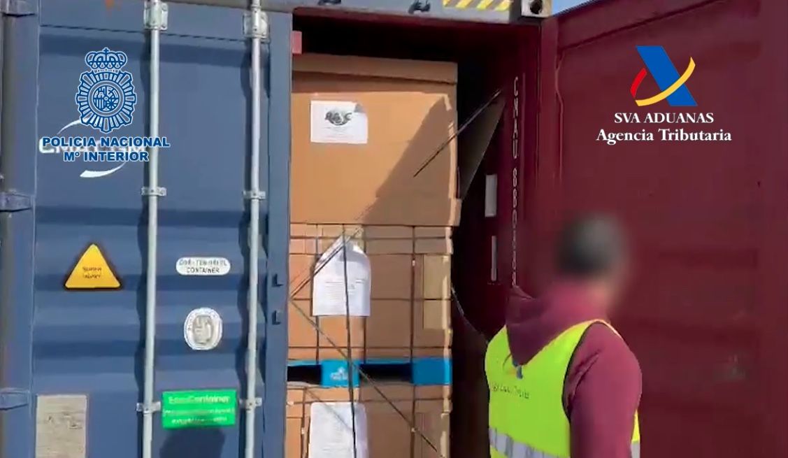  Intervenida en el puerto casi una tonelada de cocaína del Cártel de los Balcanes que venía oculta en dos contenedores.