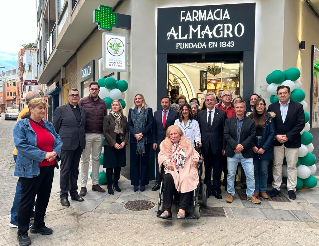 La Farmacia Almagro de Algeciras celebra el 180 aniversario