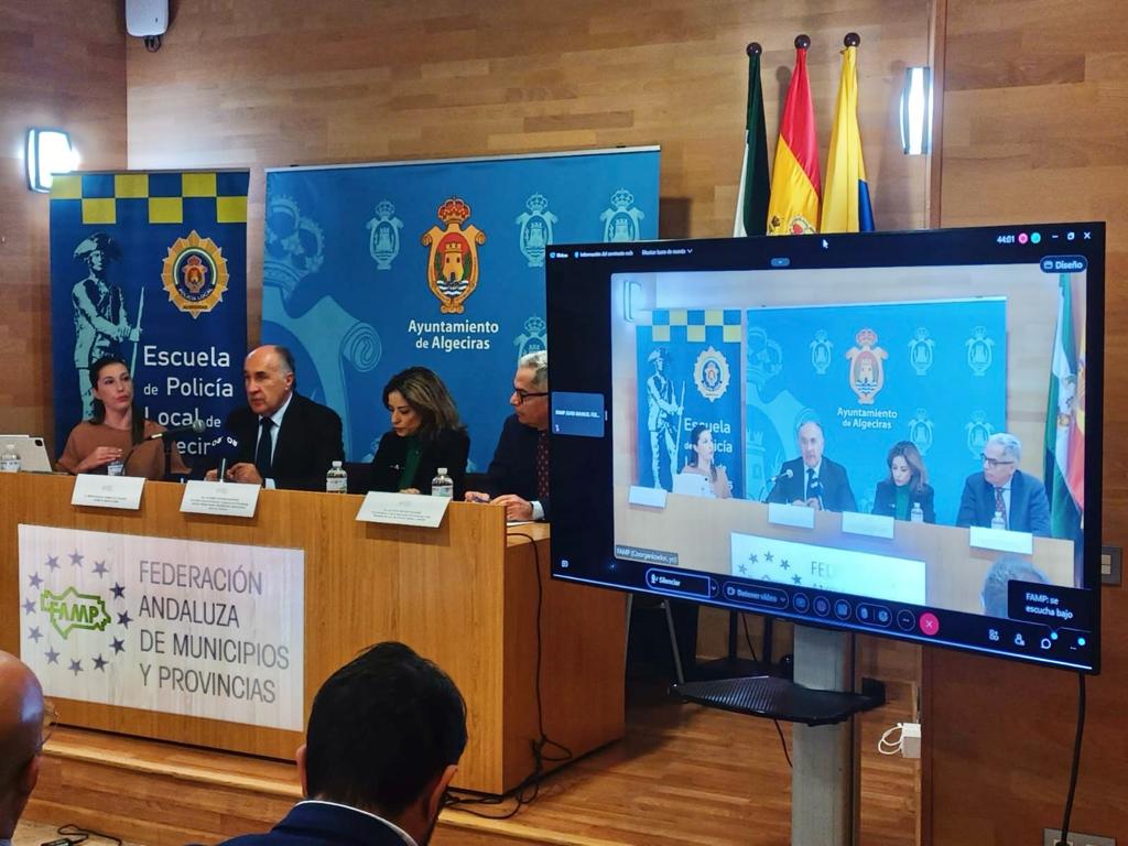  Imagen del acto de apertura de la jornada formativa.