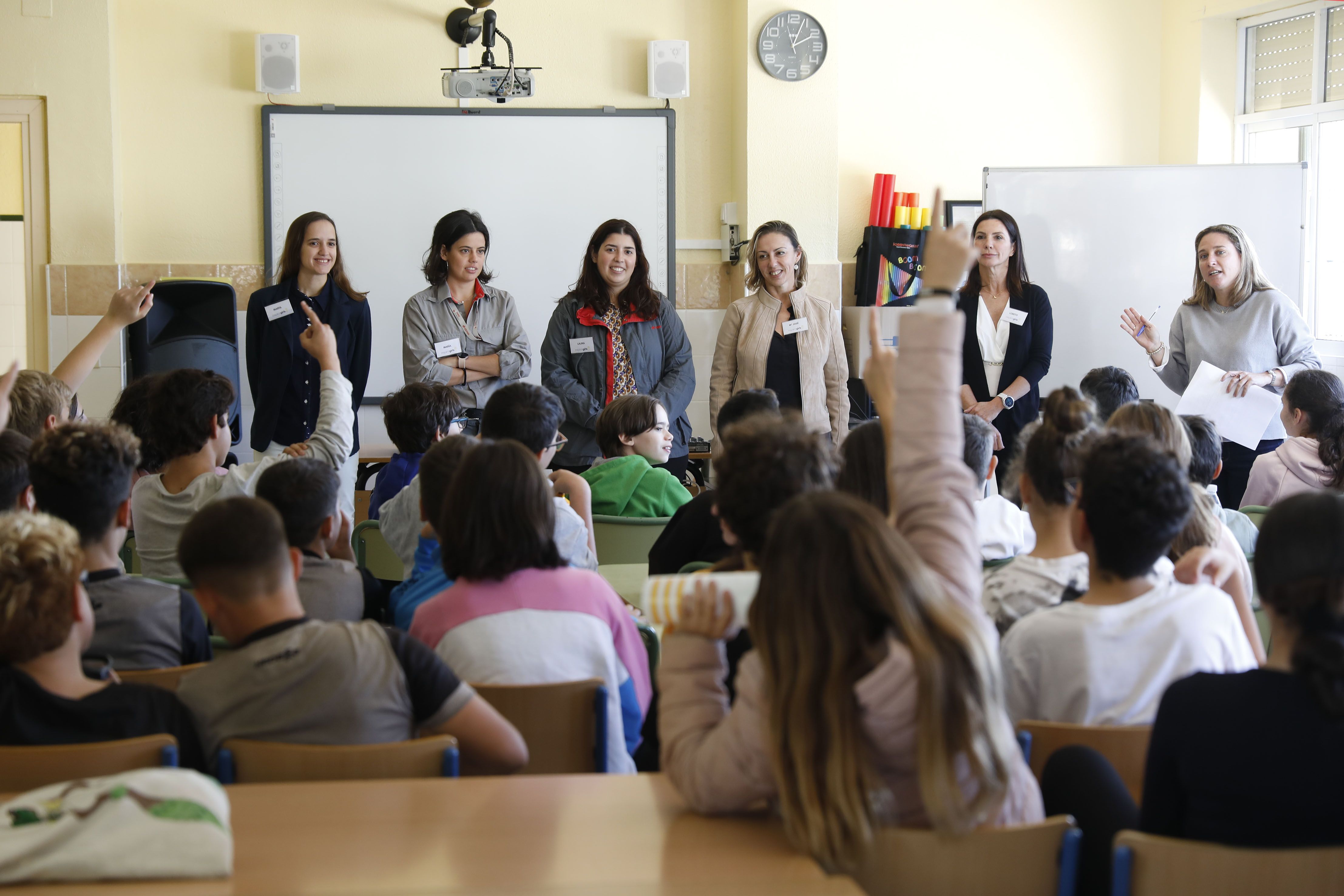 Paneles inspiradores de Fundación Cepsa e Inspiring Girls en IES Almoraima Castellar.