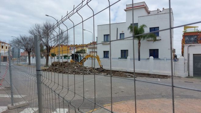 Paseo de La Velada cerrado por tráfico por obras.