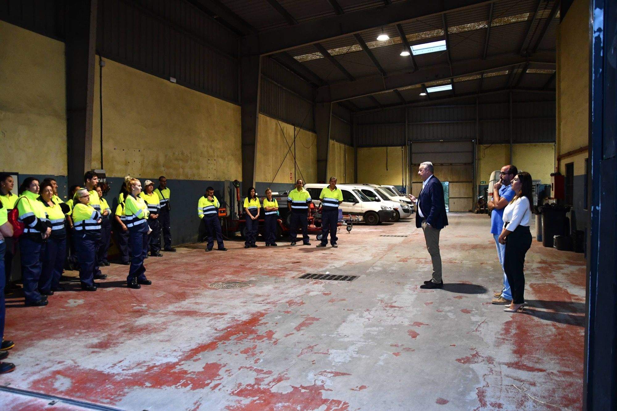 Emadesa abre una nueva bolsa de trabajos de temporada. 