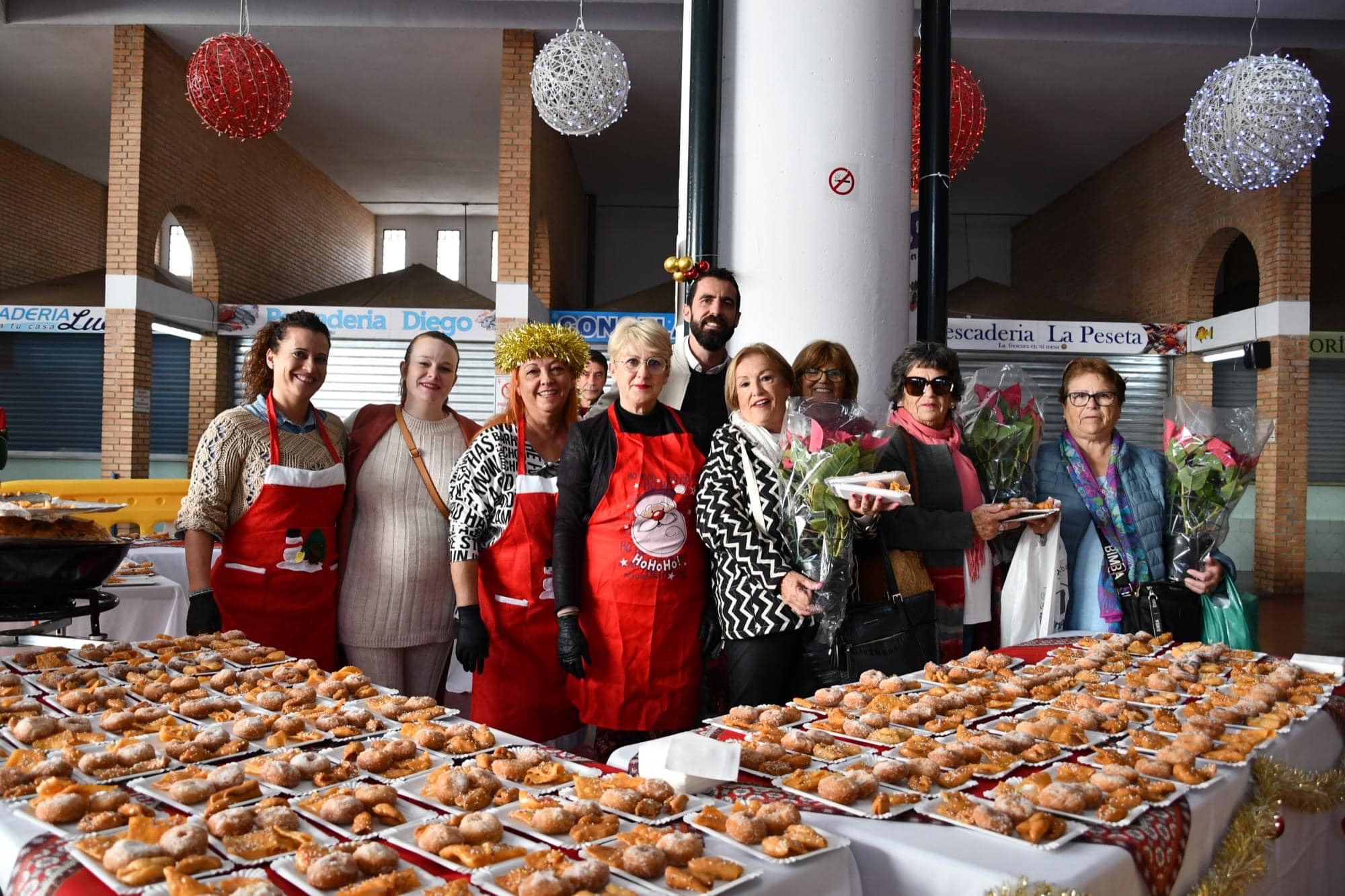 La Navidad más dulce, en el mercado Diego Ponce de San Roque