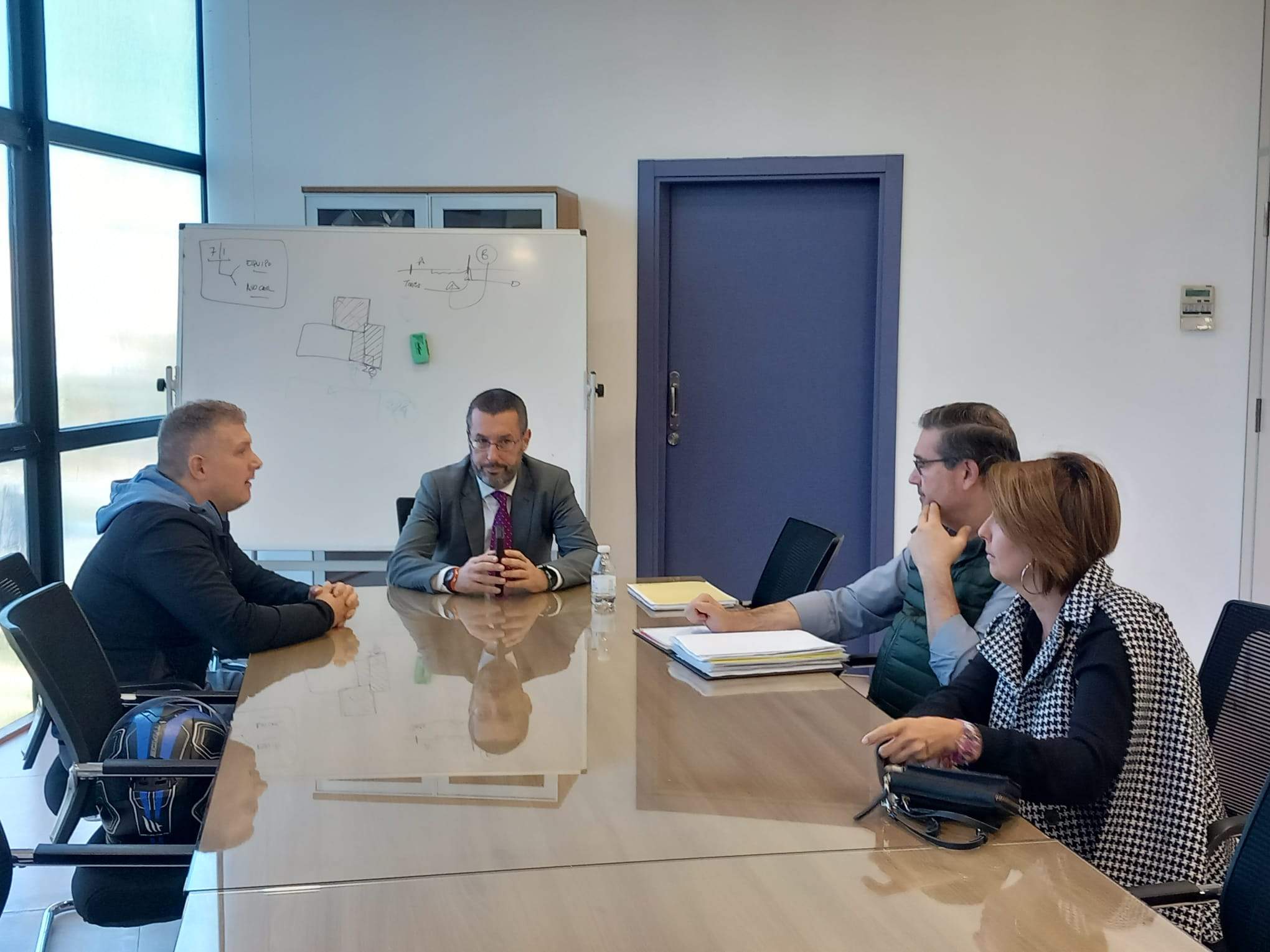 REUNION VIGILANTES RESIDENCIA TIEMPO LIBRE.