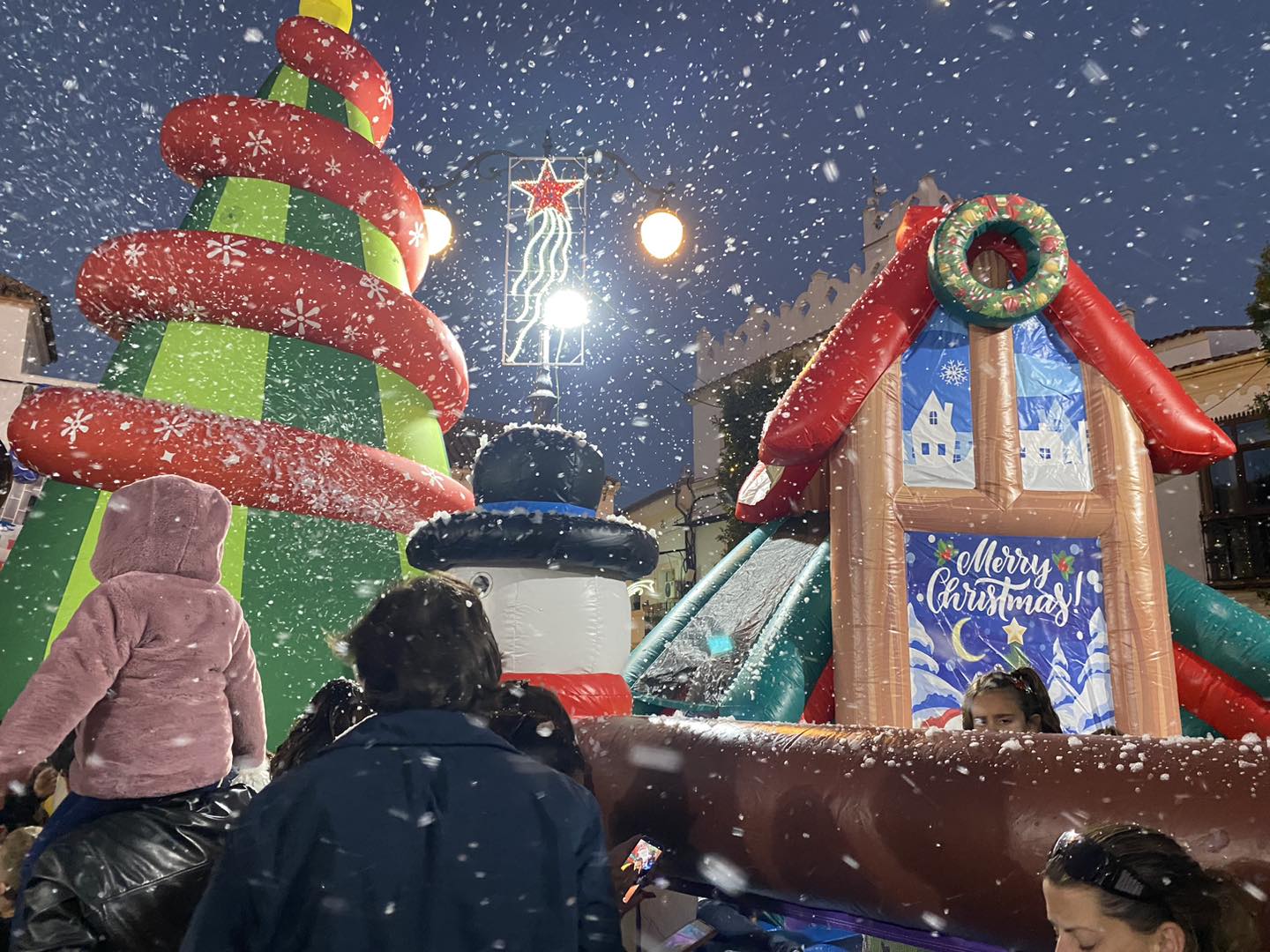 Zambombas, conciertos y la llegada de Papá Noel, este fin de semana en el Campo de Gibraltar