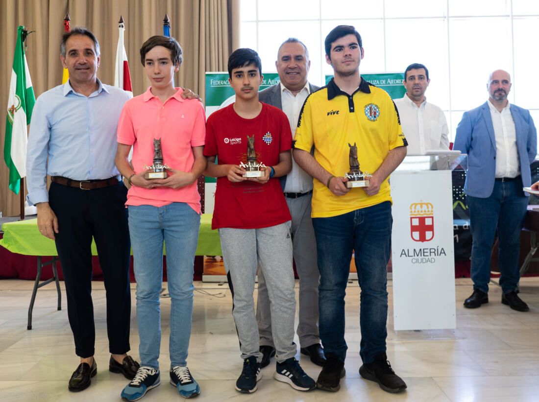 Podium absoluto16