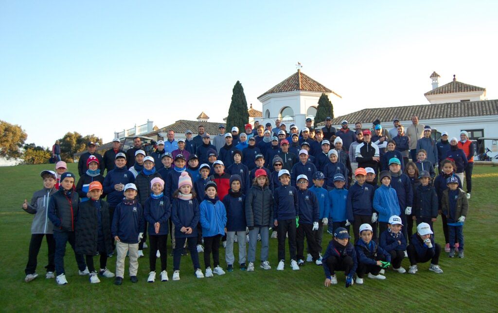 Juan Agüera lidera el equipo ganador del XVI ProAm de la Escuela Juvenil del Club de Golf La Cañada