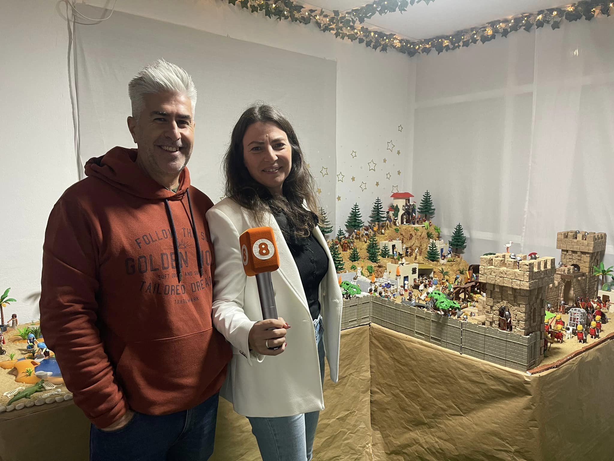 Cuando la pasión por el arte y el coleccionismo se juntan: Crean en Algeciras un belén de Playmobil de más de 3.000 piezas