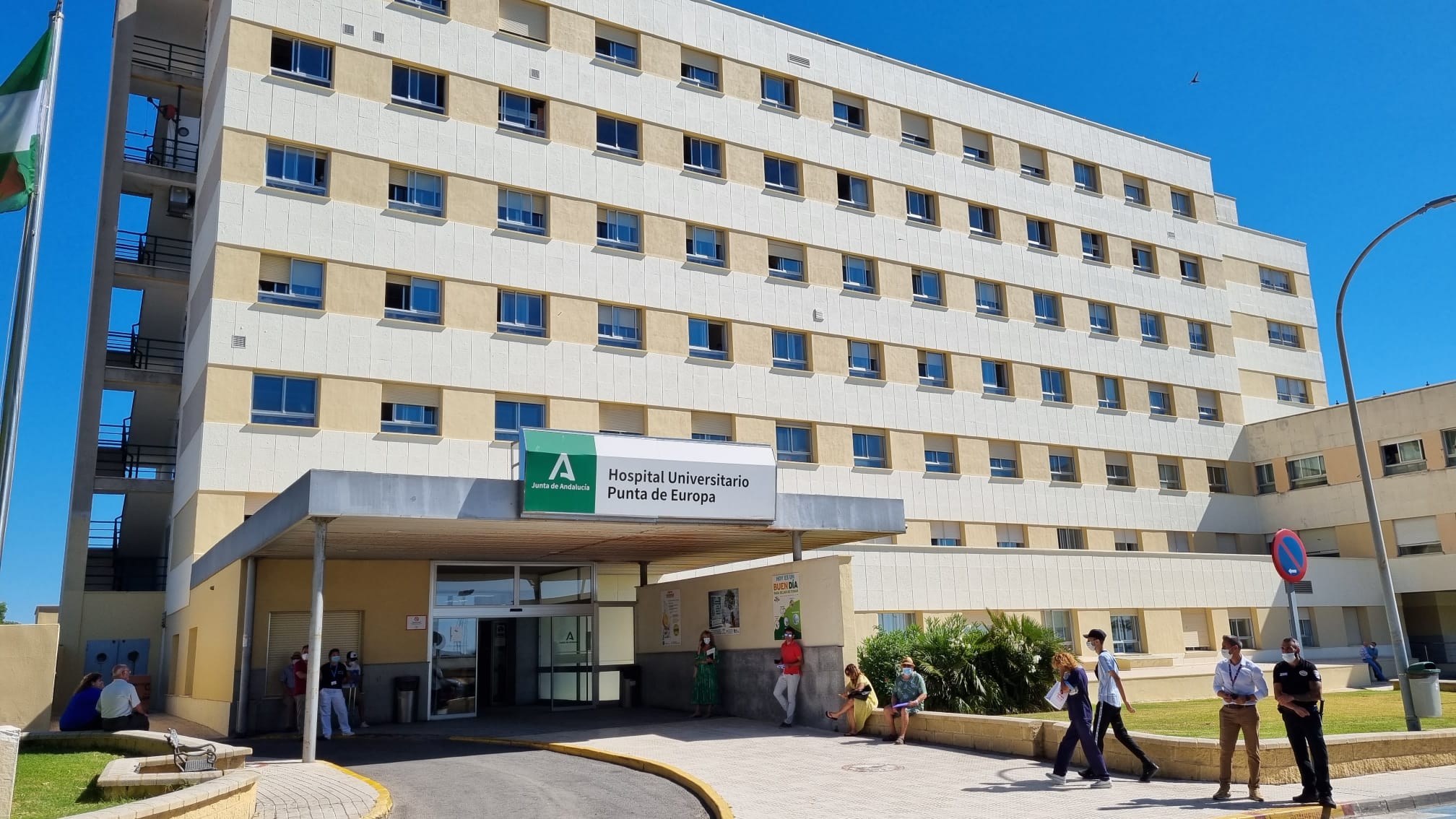 CSIF pide que se convoque el observatorio ante el aumento de agresiones a sanitarios. Hospital Punta de Europa.