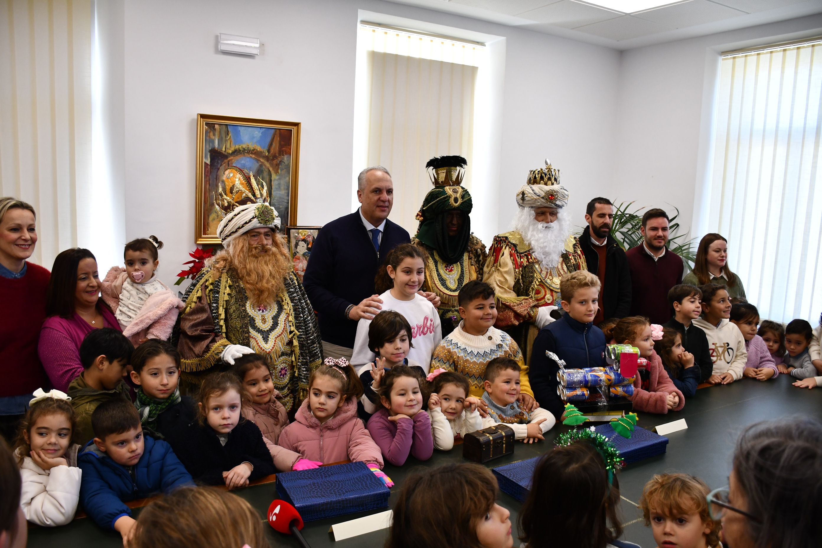 Los Reyes Magos ya tienen las llaves mágicas de todos los hogares sanroqueños.