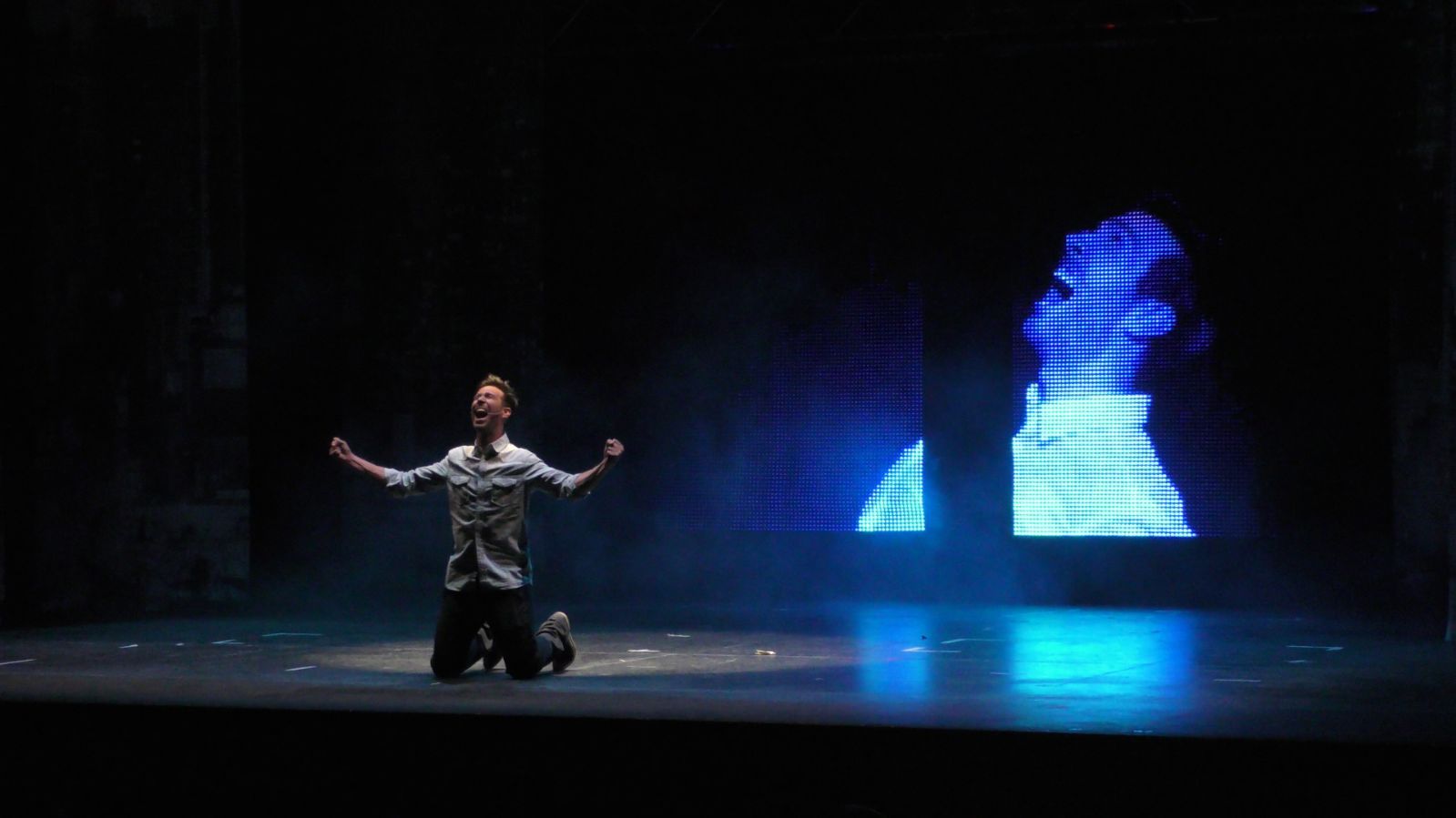 Javier Quiñones, en su interpretación en la adaptación del musical de Ghost.