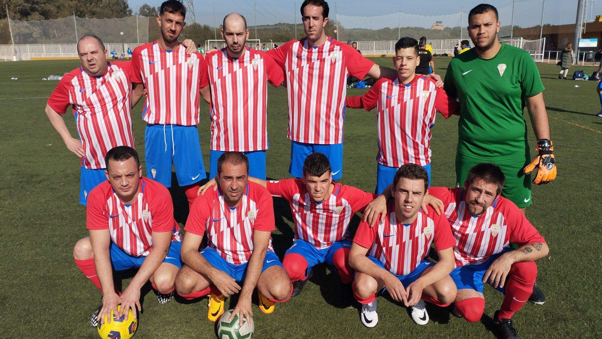 El Algeciras CF-Apadis sigue líder de la Primera División de la Liga El Algeciras CF-Apadis sigue líder de la Primera División de la Liga