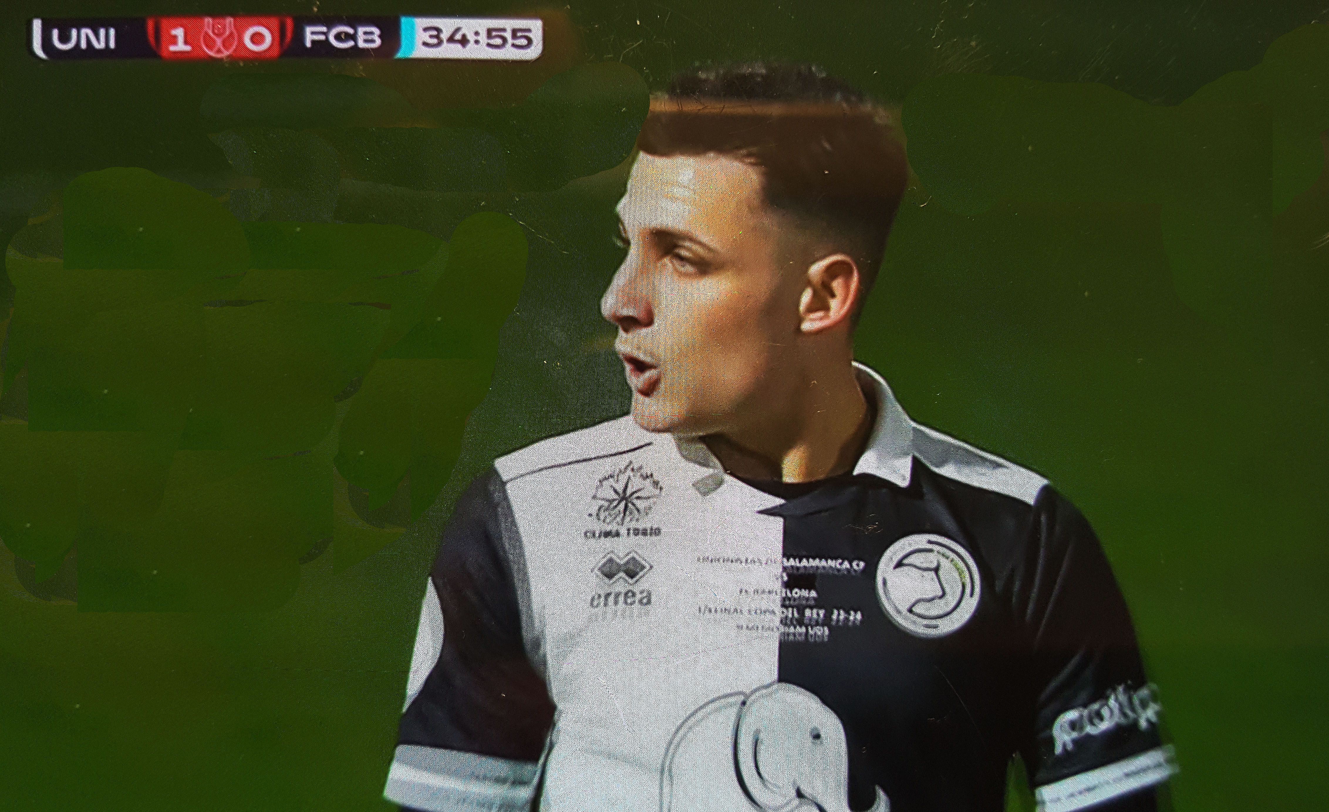 Juan Serrano, frente al FC Barcelona
